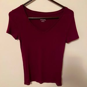 Dark red burgundy color T-shirt very soft Size Small